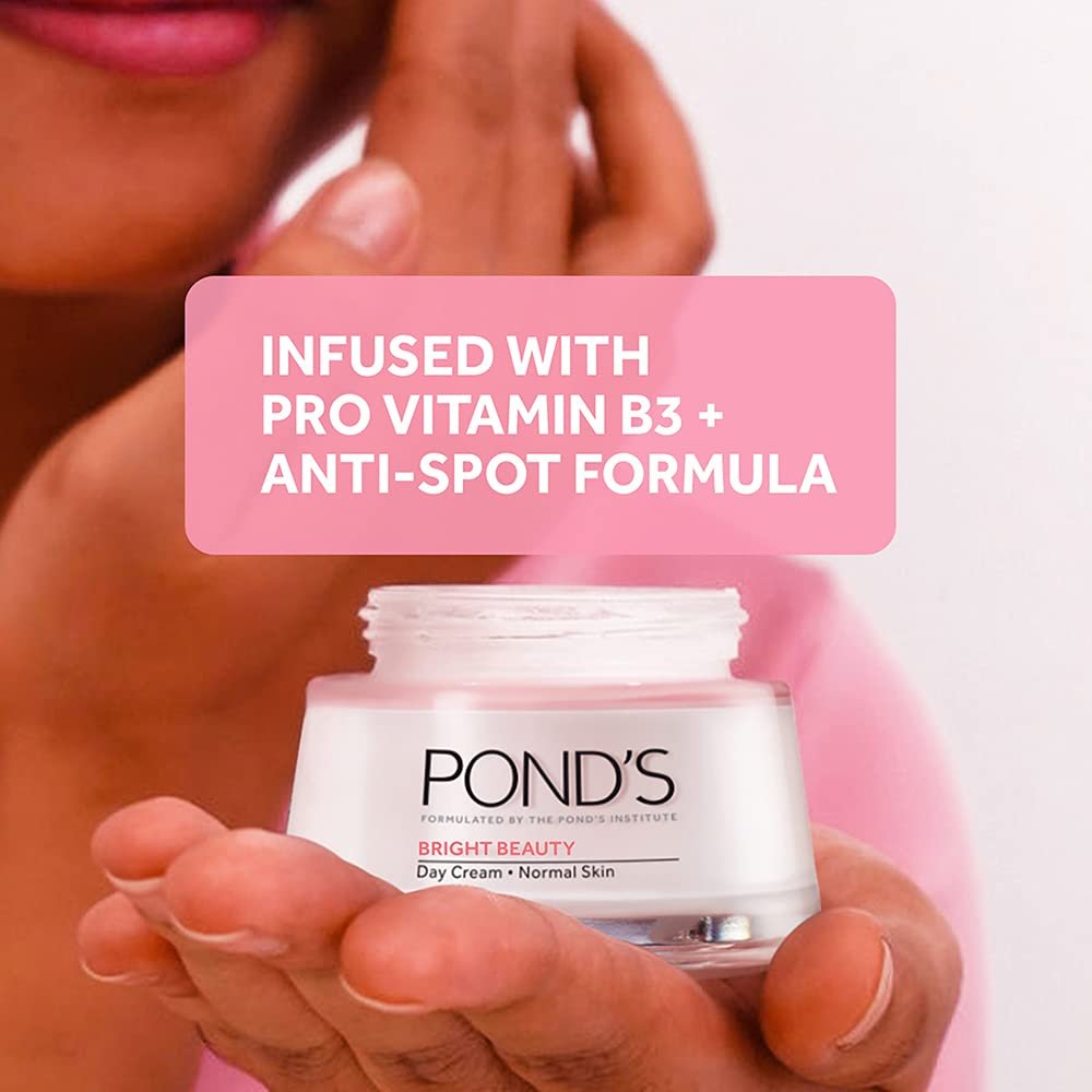 Pond'S Bright Beauty Spf 15 Day Cream 50 G, Non-Oily, Mattifying Daily Face Moisturizer - With Niacinamide To Lighten Dark Spots For Glowing Skin thumbnail