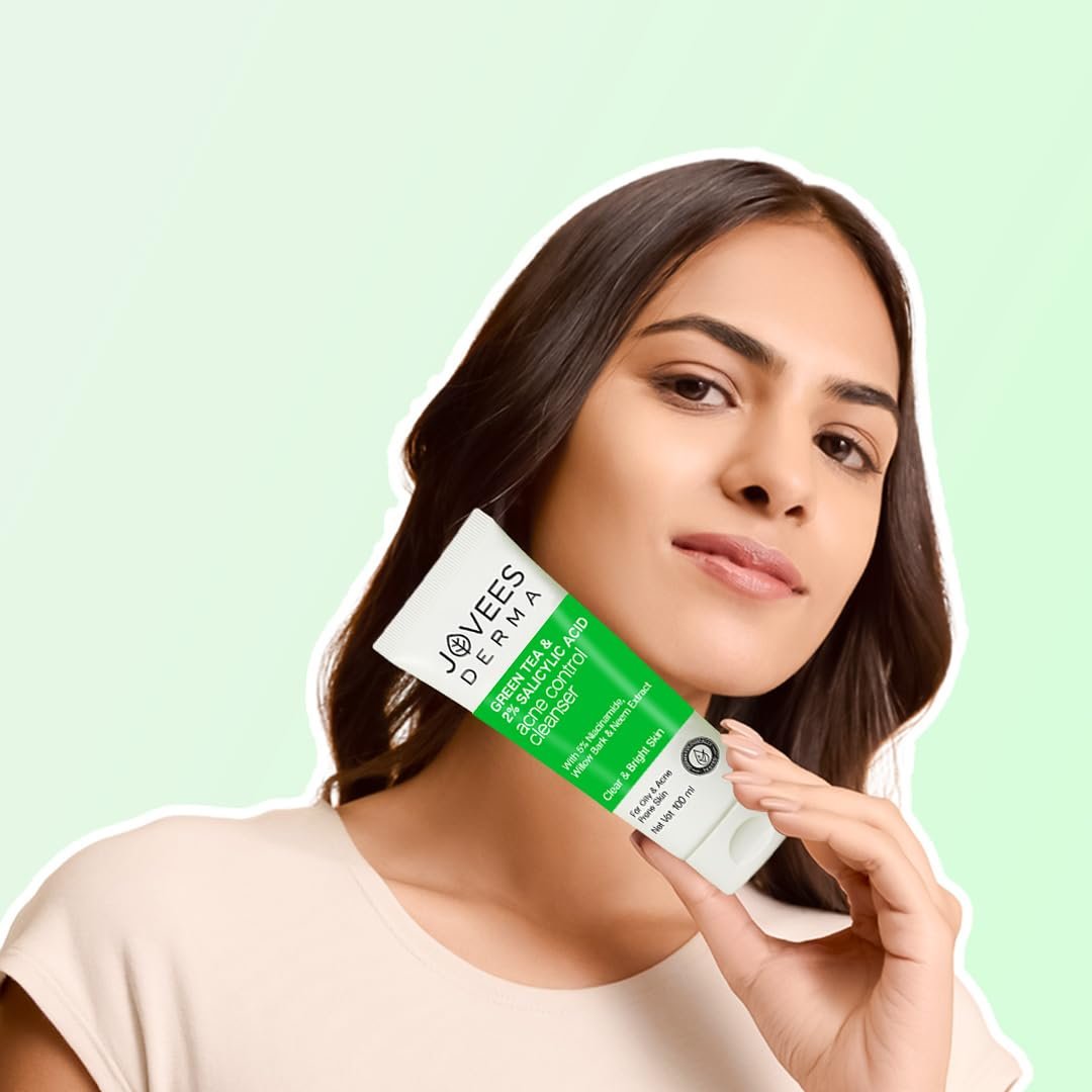 Jovees Herbal Derma Green Tea Pore Cleansing Face Wash For Acne Prone Skin, Salicylic Acid With Green Tea, Fight Pimples & Control Excess Oil, Gentle & Non-Drying Formula 100ml thumbnail