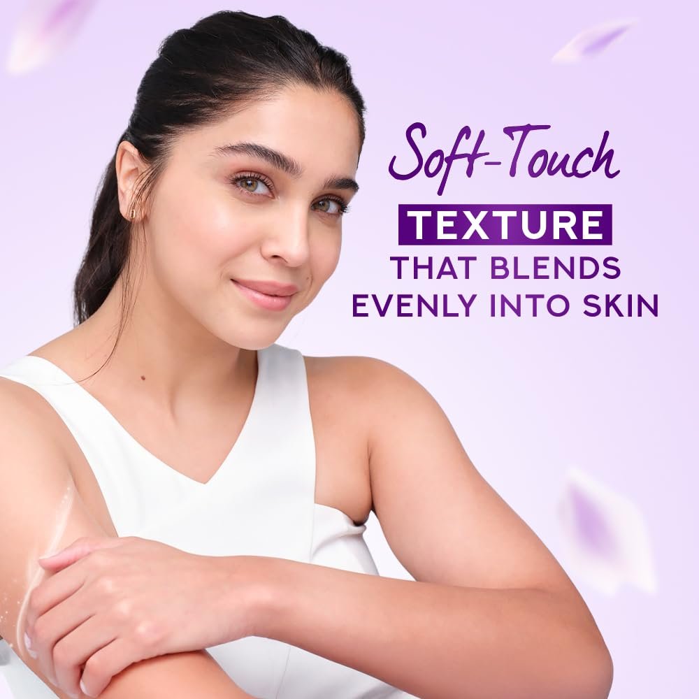 POND'S Magic Floral Perfumed Powder With Glow-boosting Vitamin B3 For Women| Crafted With Superfine Minerals For Smooth Texture| Refreshing Long-Lasting Fragrance of Lavendars| 300g thumbnail
