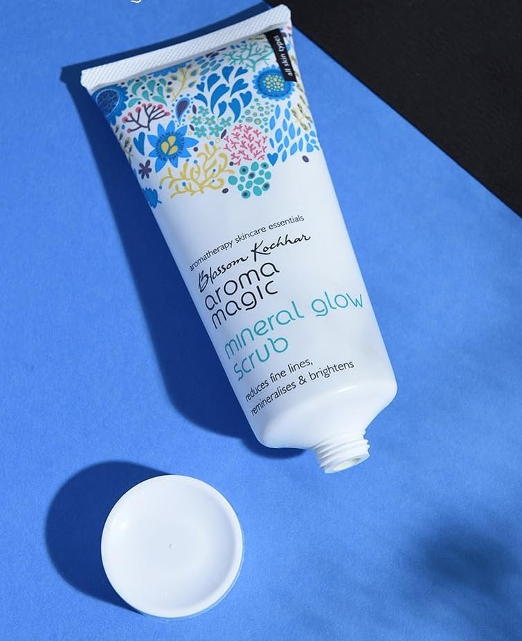 Aroma Magic Mineral Glow Scrub | Exfoliates, reduces fine lines, brightens & boosts hydration| With beeswax, vegetable glycerine, lavender, tea tree & rose essential oils | 100ml thumbnail