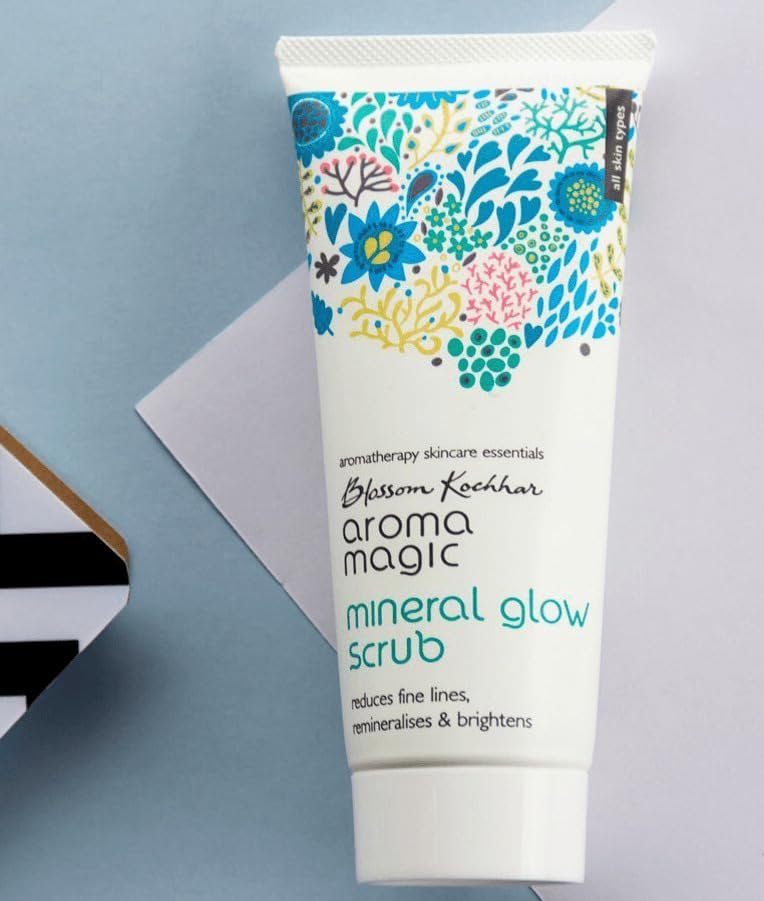 Aroma Magic Mineral Glow Scrub | Exfoliates, reduces fine lines, brightens & boosts hydration| With beeswax, vegetable glycerine, lavender, tea tree & rose essential oils | 100ml thumbnail