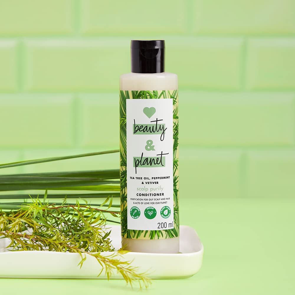 Love Beauty and Planet Tea Tree, Peppermint & Vetiver Conditioner, Nourishing & Refreshing Hair Care, Paraben-Free & Dye-Free Formula, 200ml thumbnail